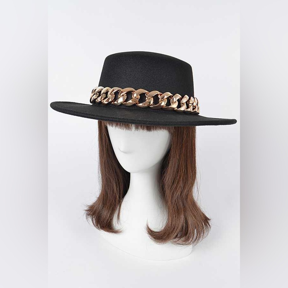 Chunky Chain Accent Faux Wool Felt Fedora